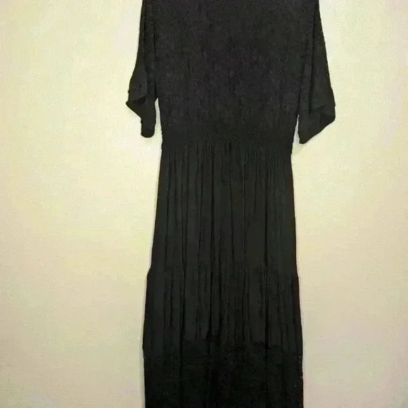 NWT Simplee Long Black lacey dress Size Medium with Bell sleeves and lace accent - Picture 10 of 10